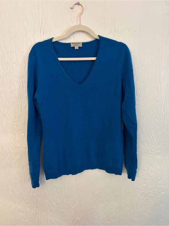Repeat Sweaters - REPEAT 100% Cashmere V-neck Sweater Blue Size Large Luxury Soft Cozy Staple